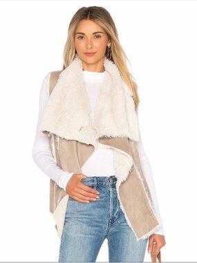 CoffeeShop Faux Fur Vest in Beige & Cream - Size Small